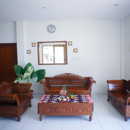 Pavilla Labuan Bajo Exterior photo